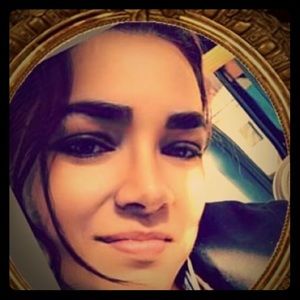 Meet your Posher, Taleeta